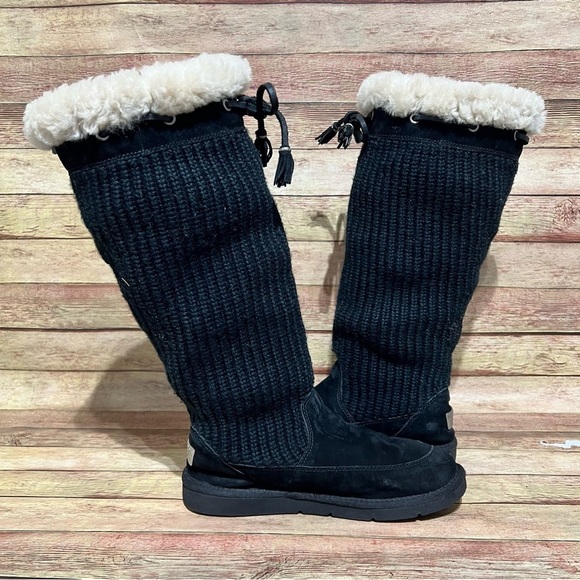 Ugg Boots Black Suburd Winter Boots - Picture 2 of 9